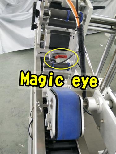 Vysokorychlostní Delta servo etiketovací etiketovací stroj s lahvovým ovladačem pro malé kulaté lahve