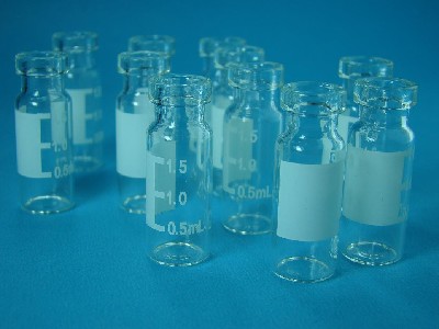 Sirupový samolepicí etiketovací stroj na kulaté lahve 2000 x 1100 x 1300 mm