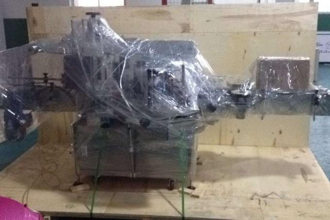 Etiketovací stroj z hliníkové slitiny Opp pro kulaté lahve, průmyslový etiketovací stroj