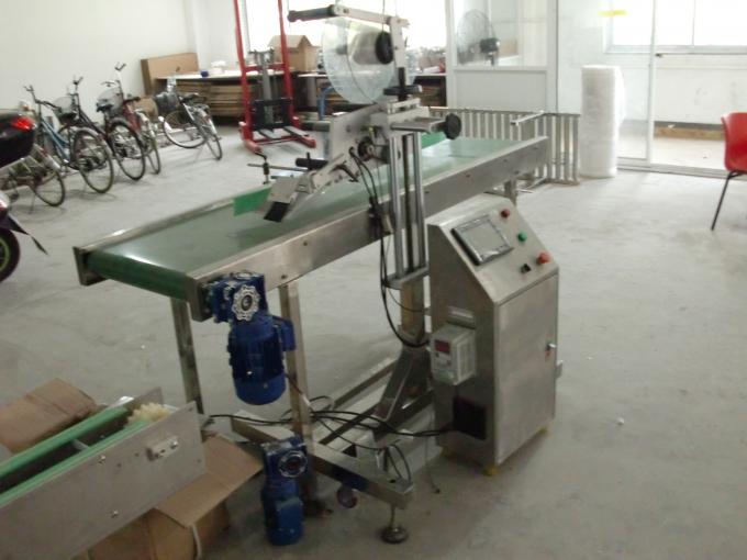 Samolepicí samolepka na stůl s plochým aplikátorem štítků se stránkováním podávacích předmětů