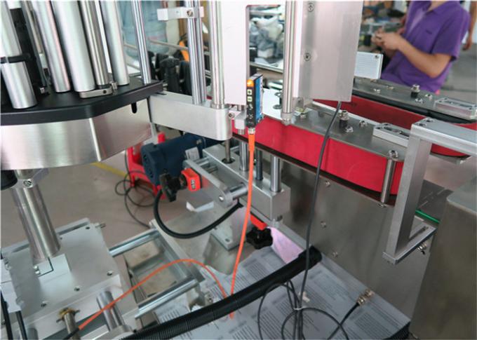 Štítkovací stroj na štítky s kulatou lahví s importovaným vysoce přesným kouzelným okem