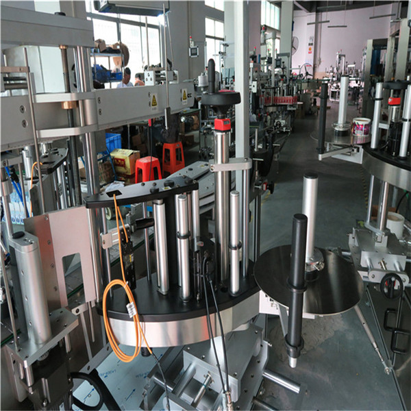 Stroj na oboustranné označování plastových / skleněných lahví, štítkovač na čtvercové lahve