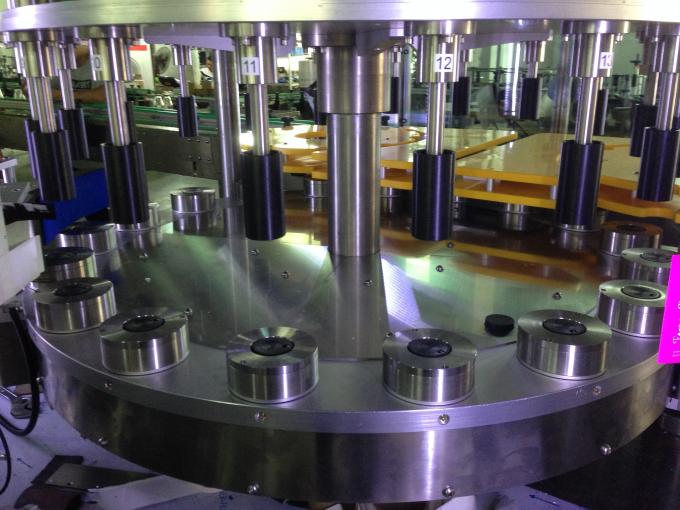 Stroj na značení lahví na víno a pivo, etiketovač kulatých lahví