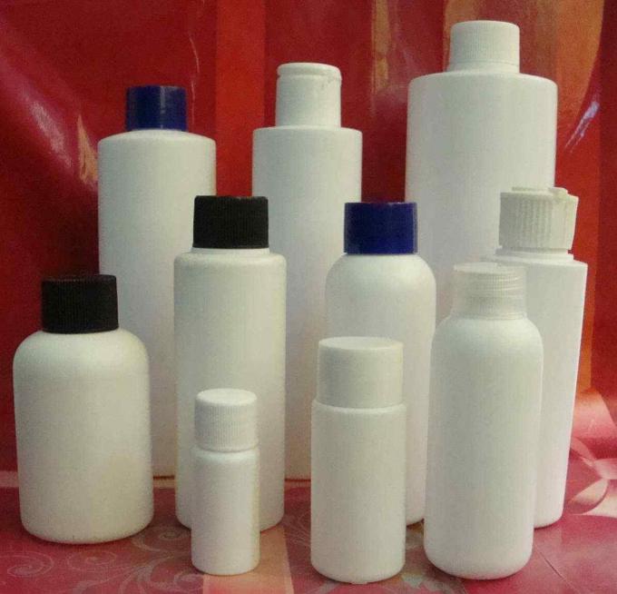 Automatický oboustranný etiketovací stroj, stroj na označování plastových lahví pro kosmetický průmysl