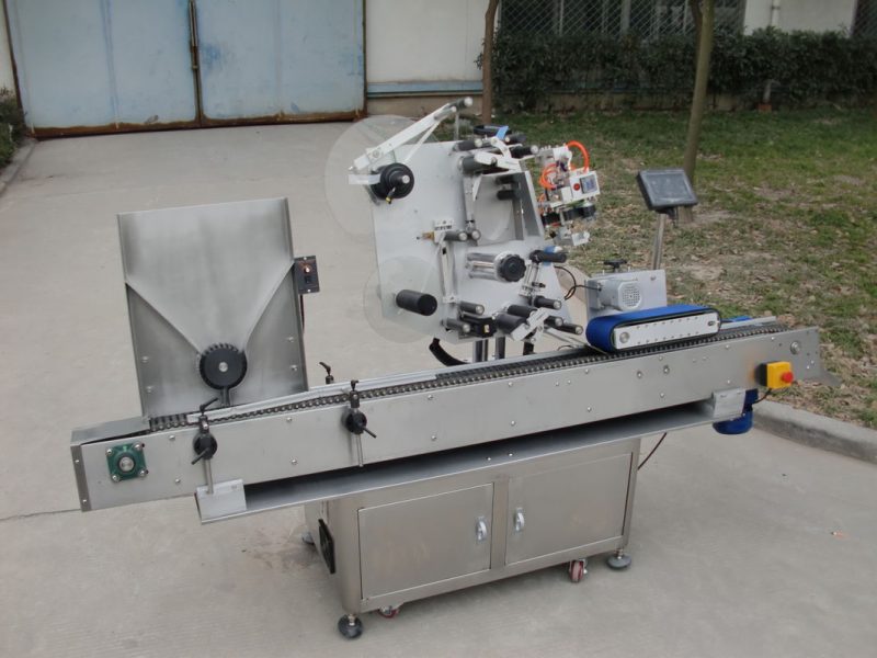 Čína Dopravní motor HY značka lahvička etiketovací stroj, 7. baterie štítku štítek stroj pro dodavatele elektroniky