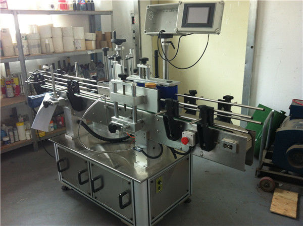 Stroj na označování štítků na kulaté lahve s ovocnou / zeleninovou šťávou pro nápojový průmysl