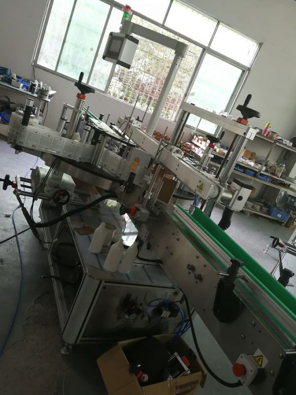 Samolepicí štítkovací etiketovací stroj přední a zadní strana, aplikátor etiket na lahve