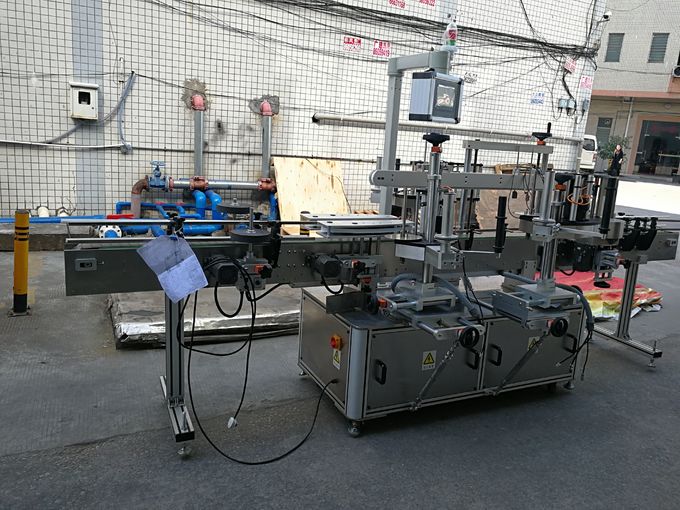 Samolepicí etiketovací stroj se třemi štítky, napětí 110 V / 380 V