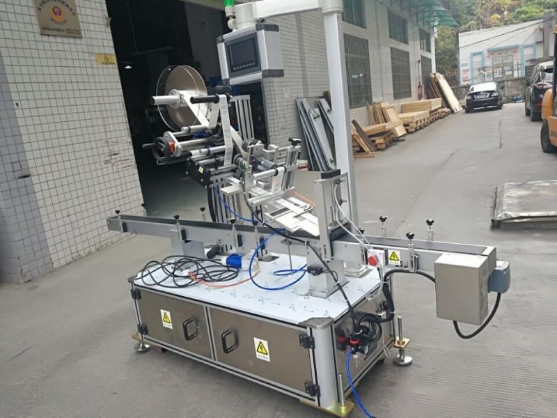 Čína samolepicí štítkovací stroj pro dodavatele tryskových pouzder s elektrickým pohonem